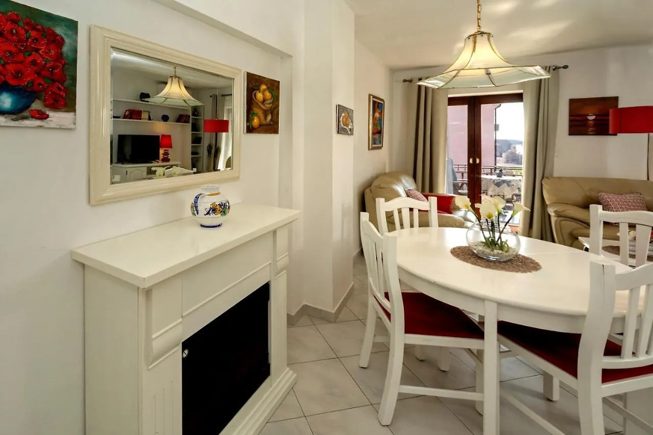 Apartment Vilma Porec 0*,